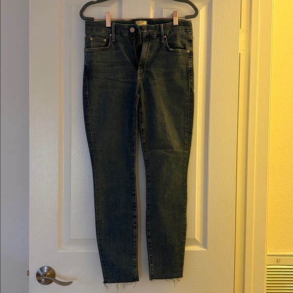 MOTHER Classic Blue Jeans - Picture 1 of 7